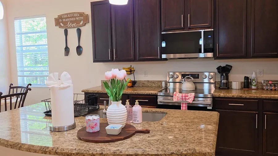 Clean and tidy kitchen after home cleaning